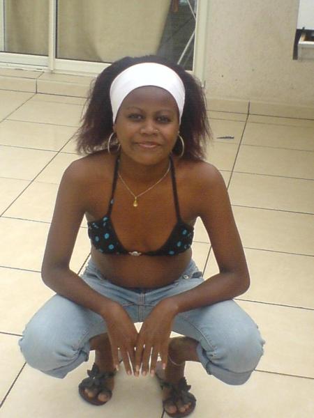 souriante